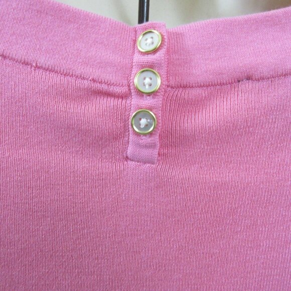 TALBOTS Pink Top Size M Petite Rounded Neck 3/4 Sleeve Classic Gold Back Buttons - Picture 3 of 6